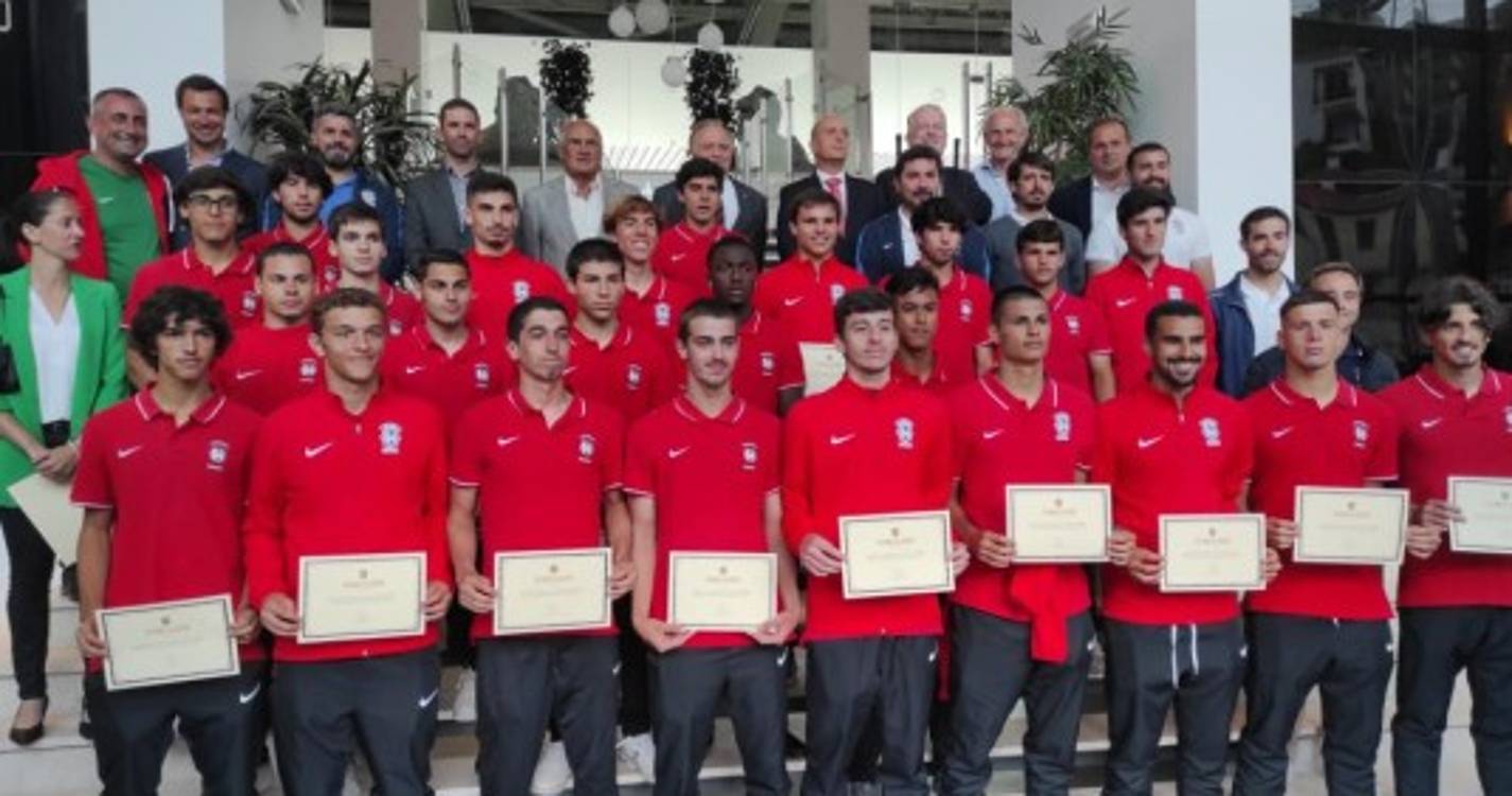 Heróis de 1977 homenageados