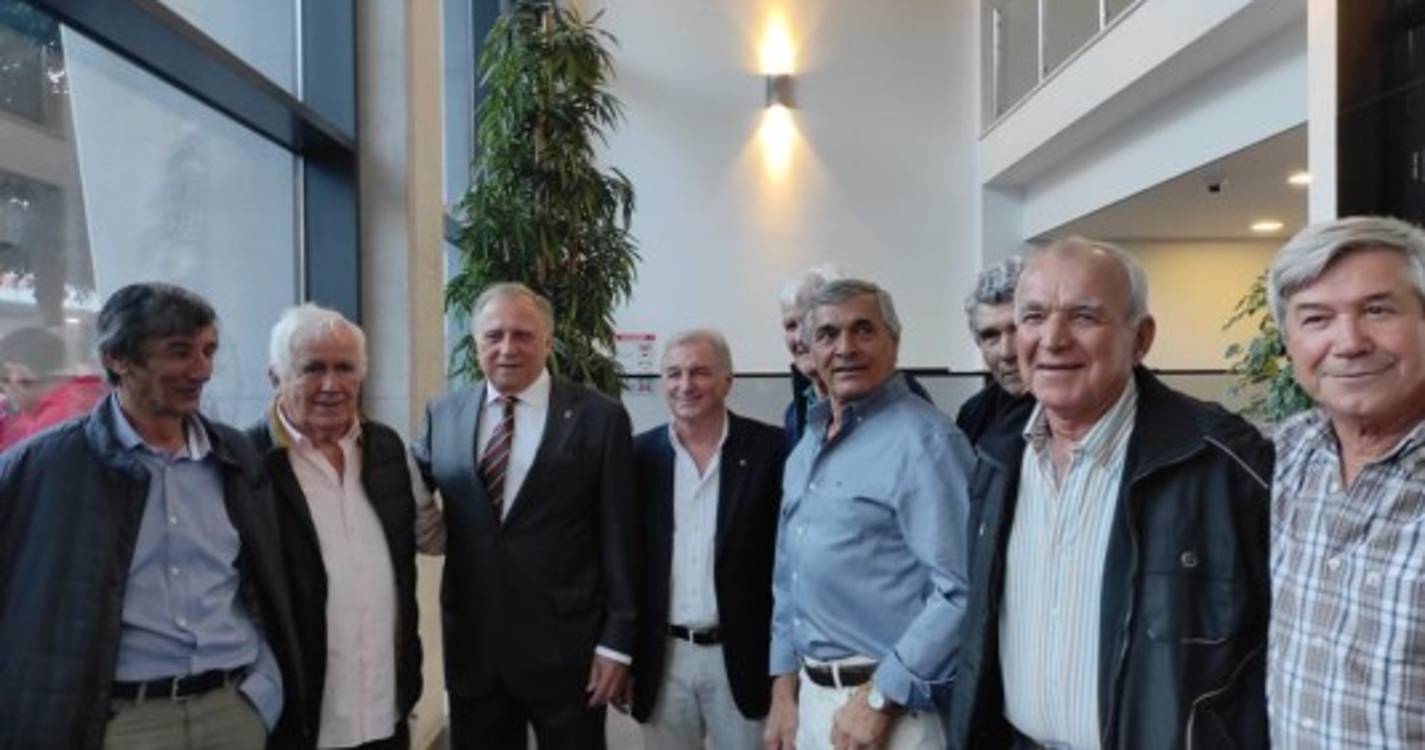 Heróis de 1977 homenageados