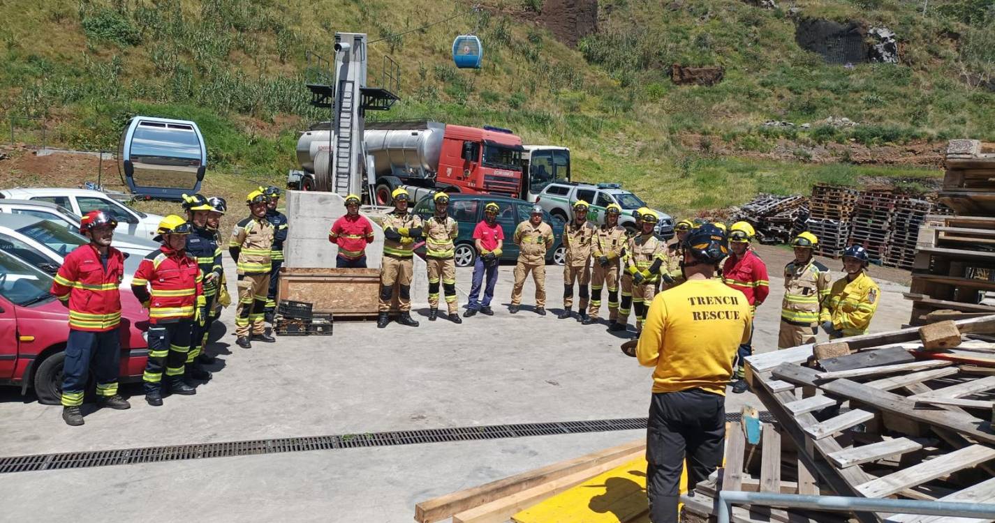 Uma centena de operacionais completaram formação para salvamento em valas
