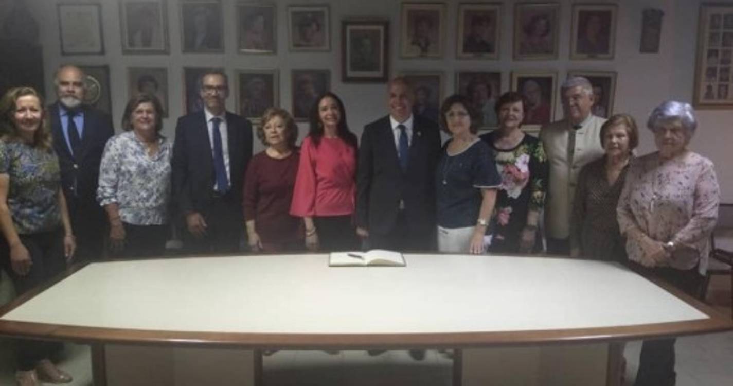 Cafôfo nas aulas do Centro Português: "São exemplos de como a cultura portuguesa deve ser divulgada"