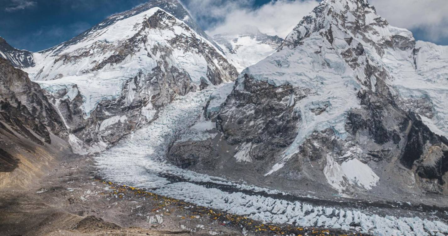 Alpinista nepalês bate recorde ao subir pela 29.ª vez ao Evereste