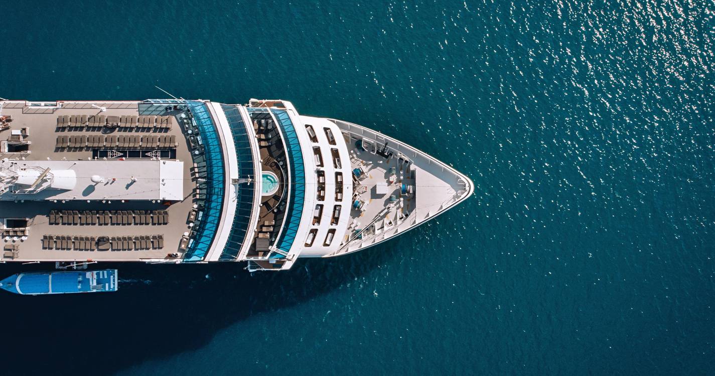 Navios poluem três quartos dos mares europeus e fiscalização é insuficiente - Tribunal de Contas