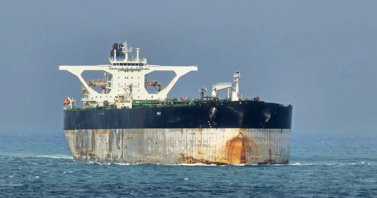 Rússia exige tratamento digno para tripulação de petroleiro intercetado pelos EUA