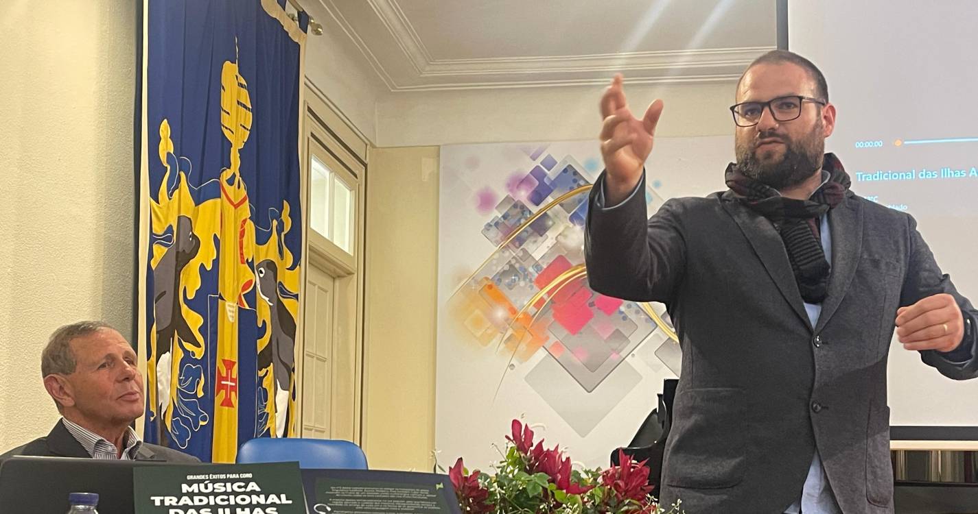 Livro para coro ‘Música Tradicional das Ilhas’ apresentado no Conservatório