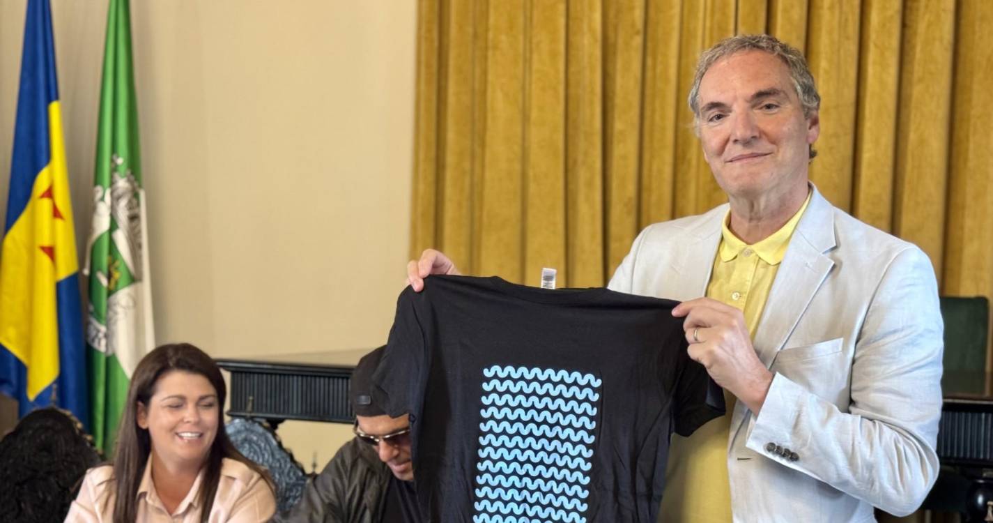 Delfins prometem espetáculo cheio de energia hoje à noite