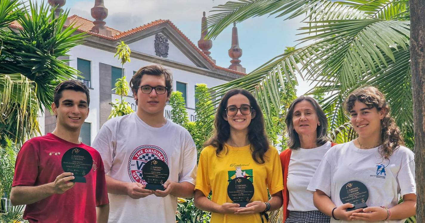 Alunos da Francisco Franco vencem Olimpíadas Portuguesas de Biologia de 11.º ano