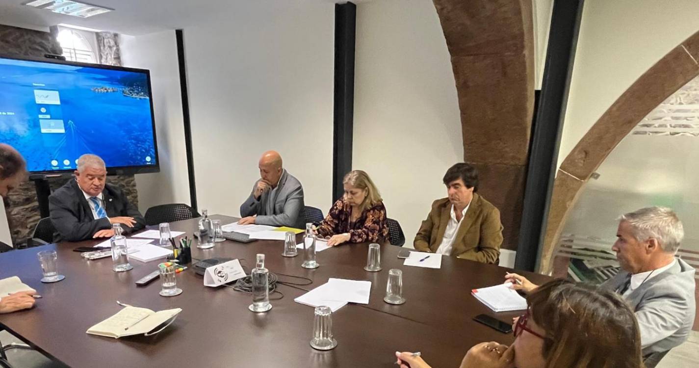 Pedro Ramos reuniu com estrutura sindical dos enfermeiros SINDEPOR