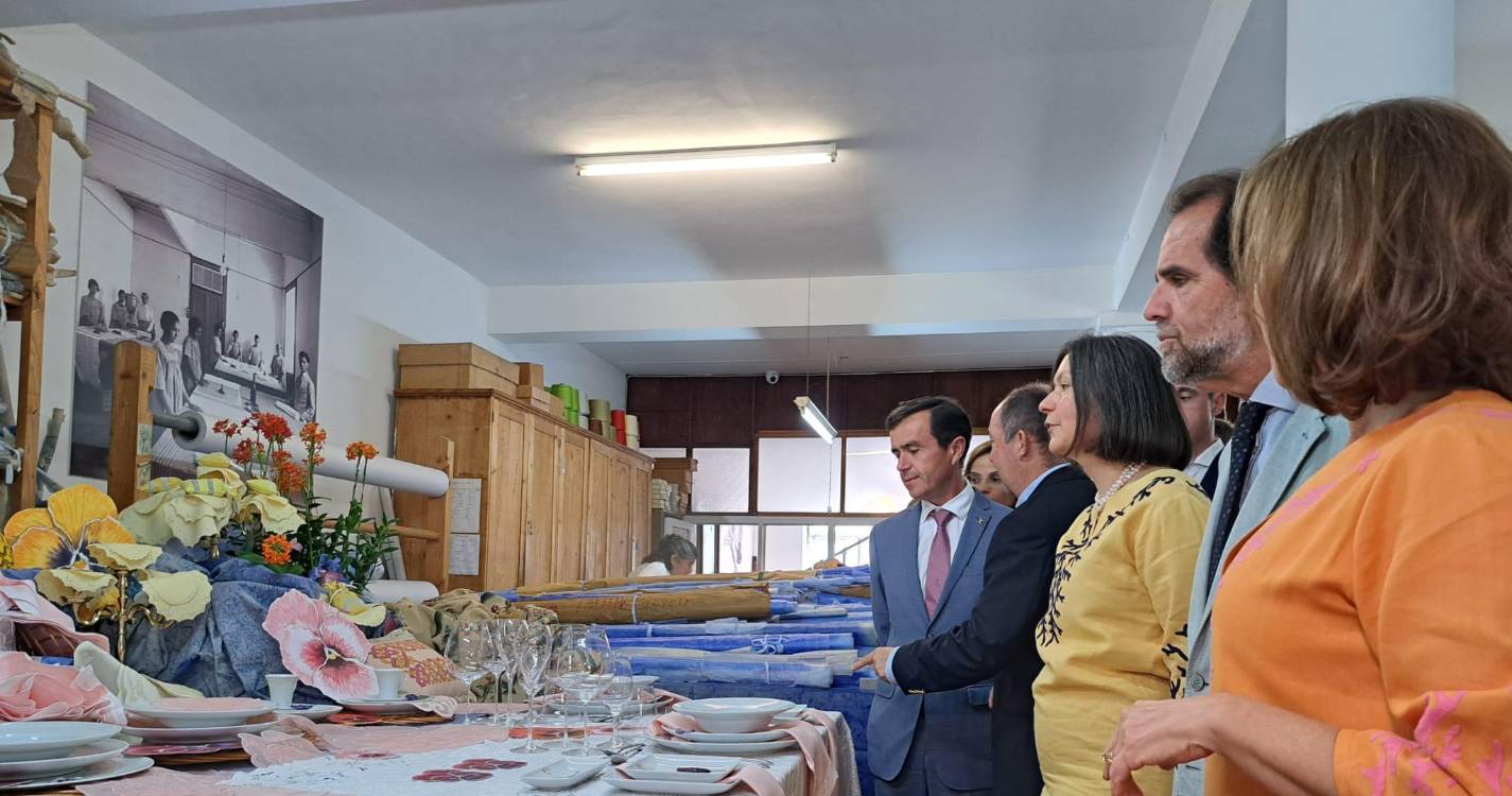 Albuquerque elogia Bordal por estimular mercado do bordado Madeira