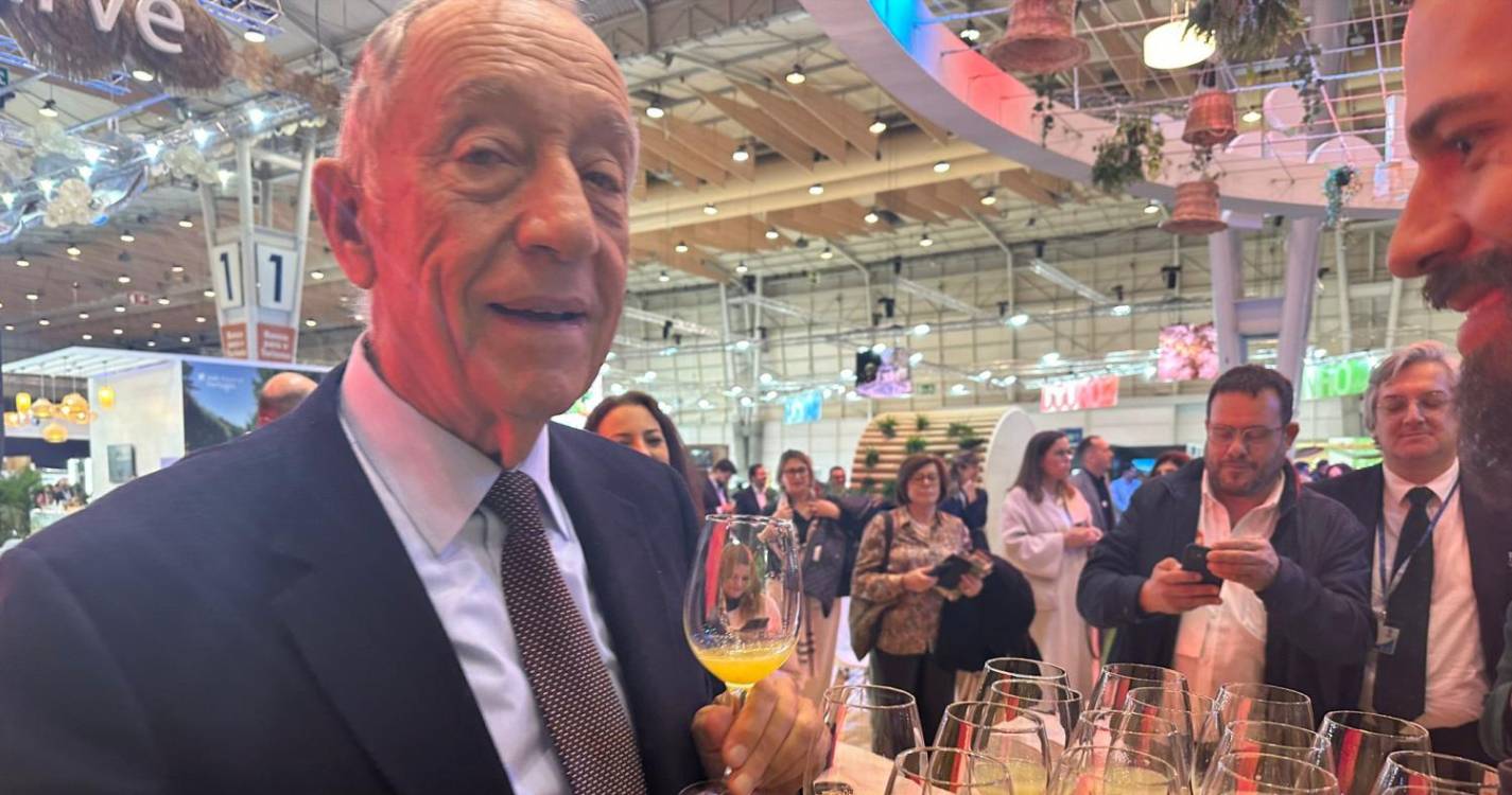 Marcelo visita stand da Madeira no segundo dia da BTL (com fotos)