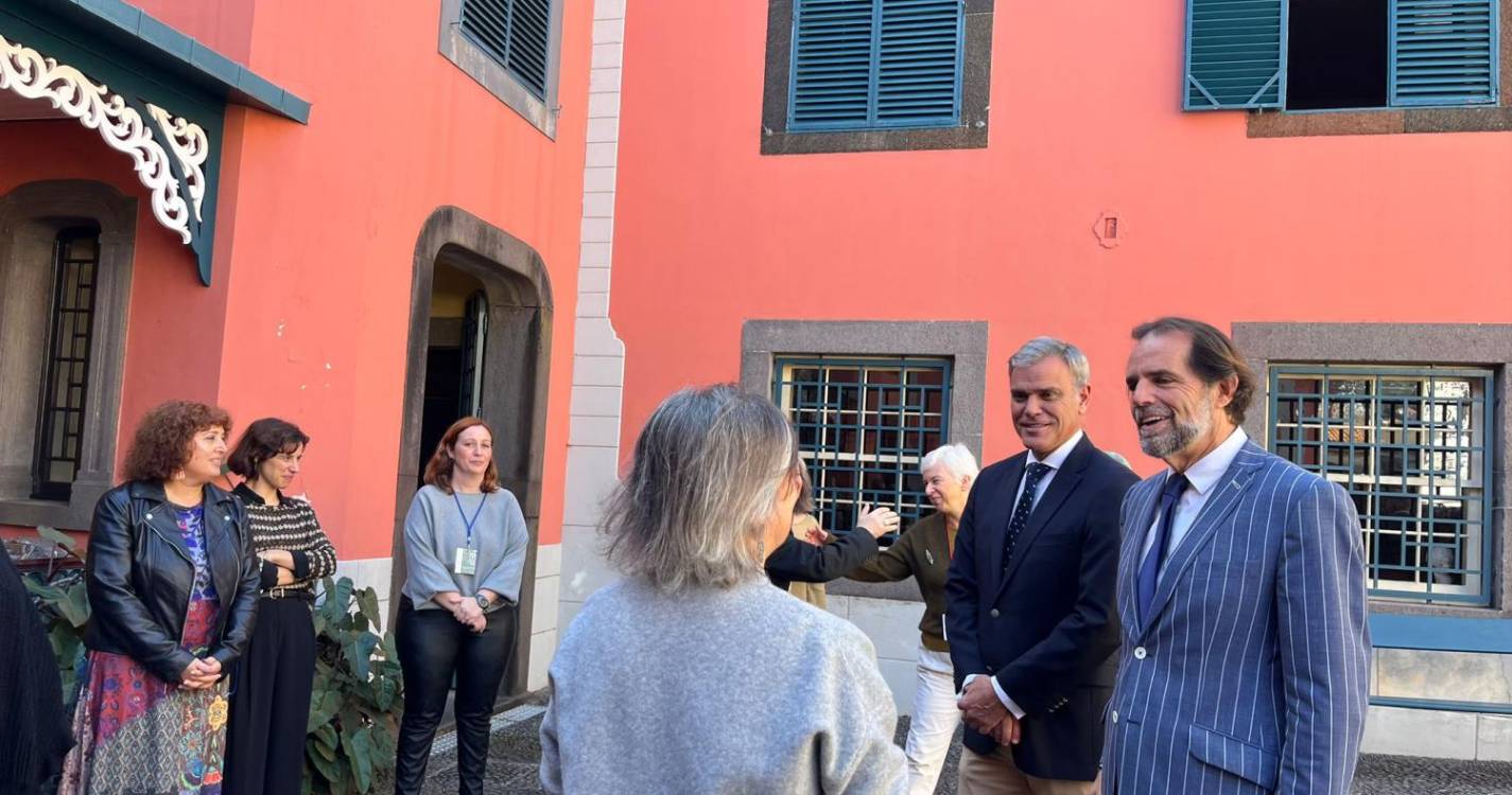 Albuquerque reitera que a posição portuguesa tem de ser pela salvaguarda dos interesses da comunidade venezuelana