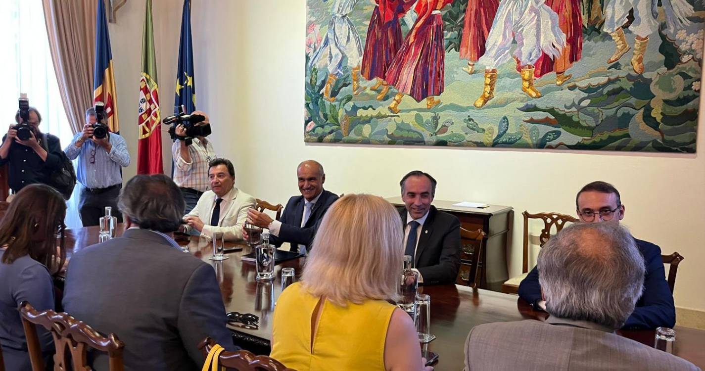 Chega mantém posição e voto favorável só com Albuquerque fora