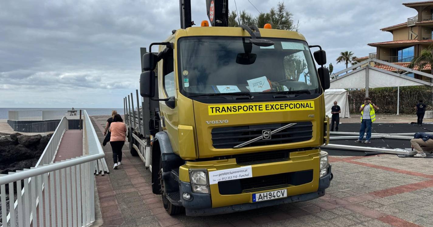 Desmontagem da feira do livro gera constrangimentos no Caniço