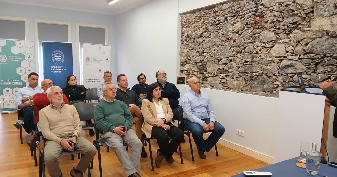 Sessão técnica Gestão Inteligente de Redes de Drenagem