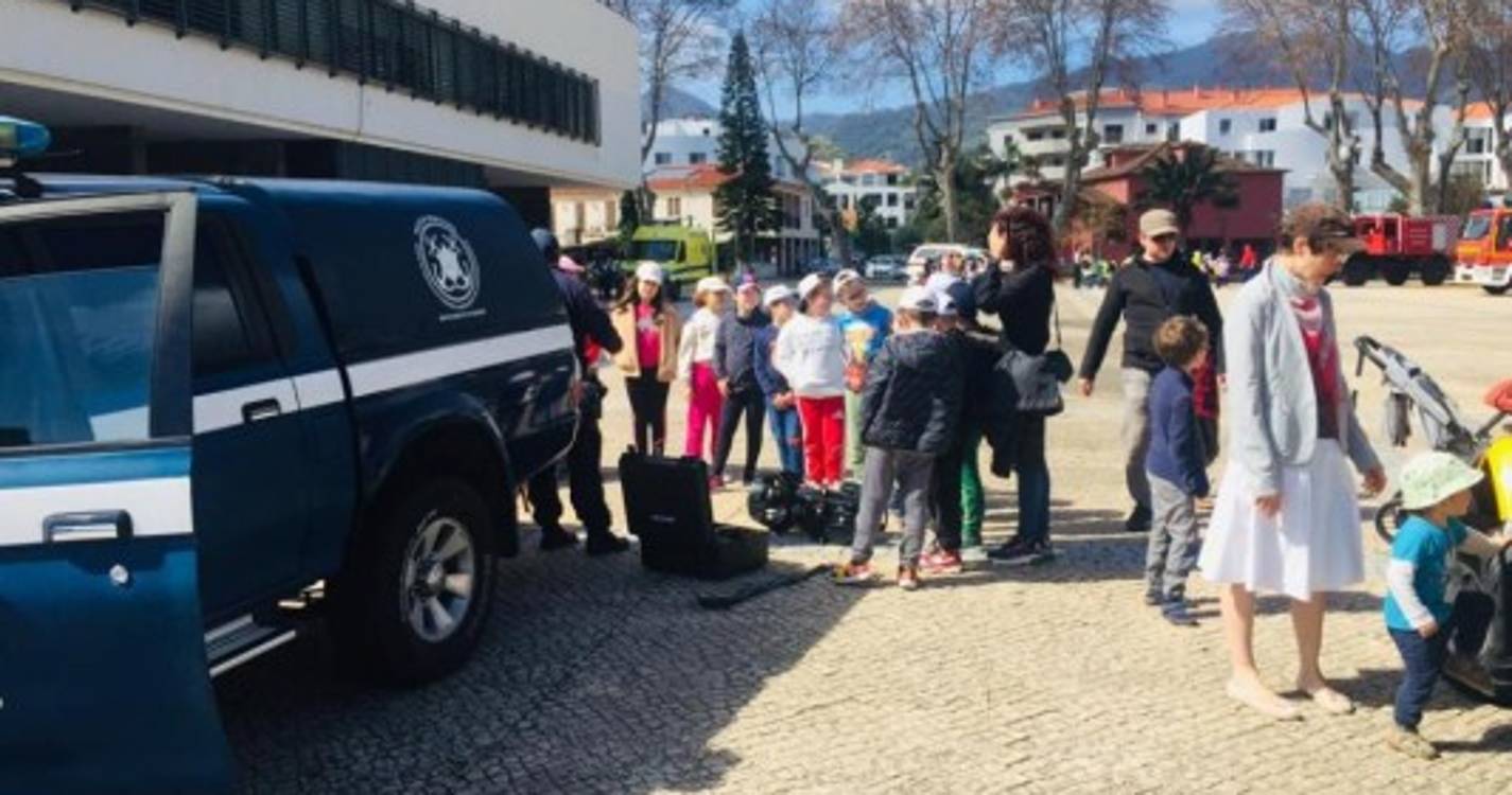 Exposição de agentes de proteção civil em Machico [com fotos]