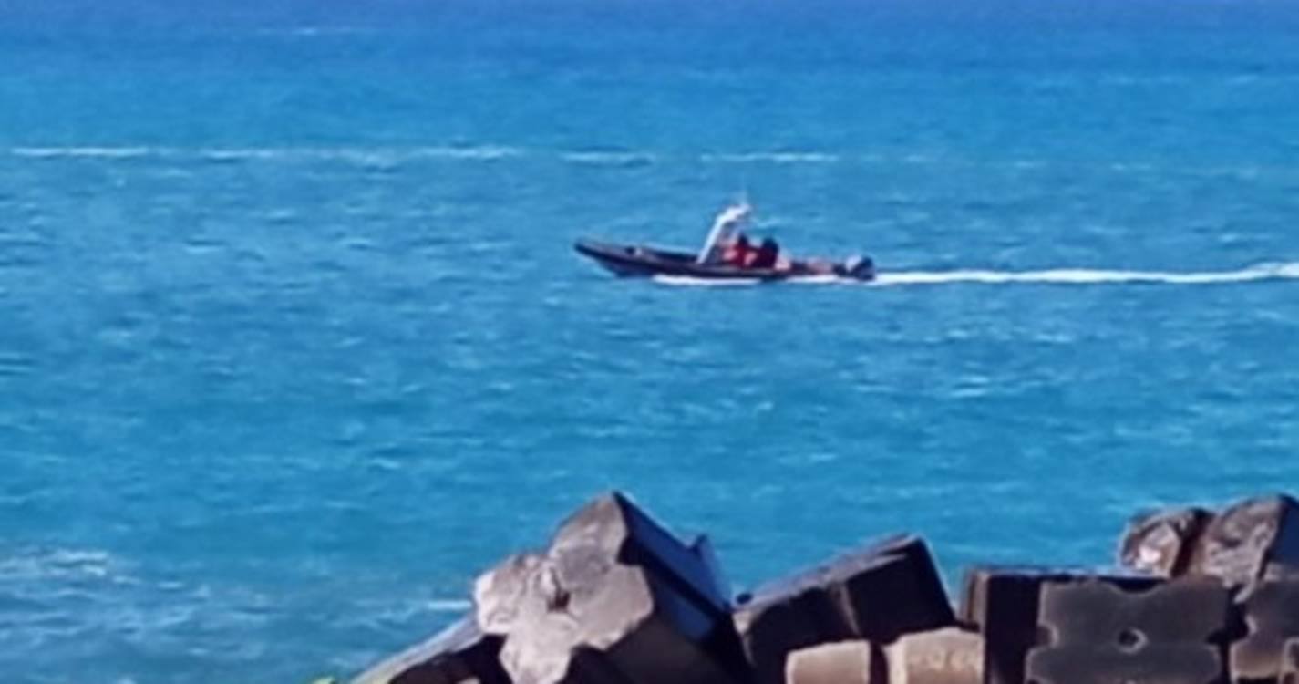 Veja as imagens do salvamento e resgate no cais da Ponta de Sol