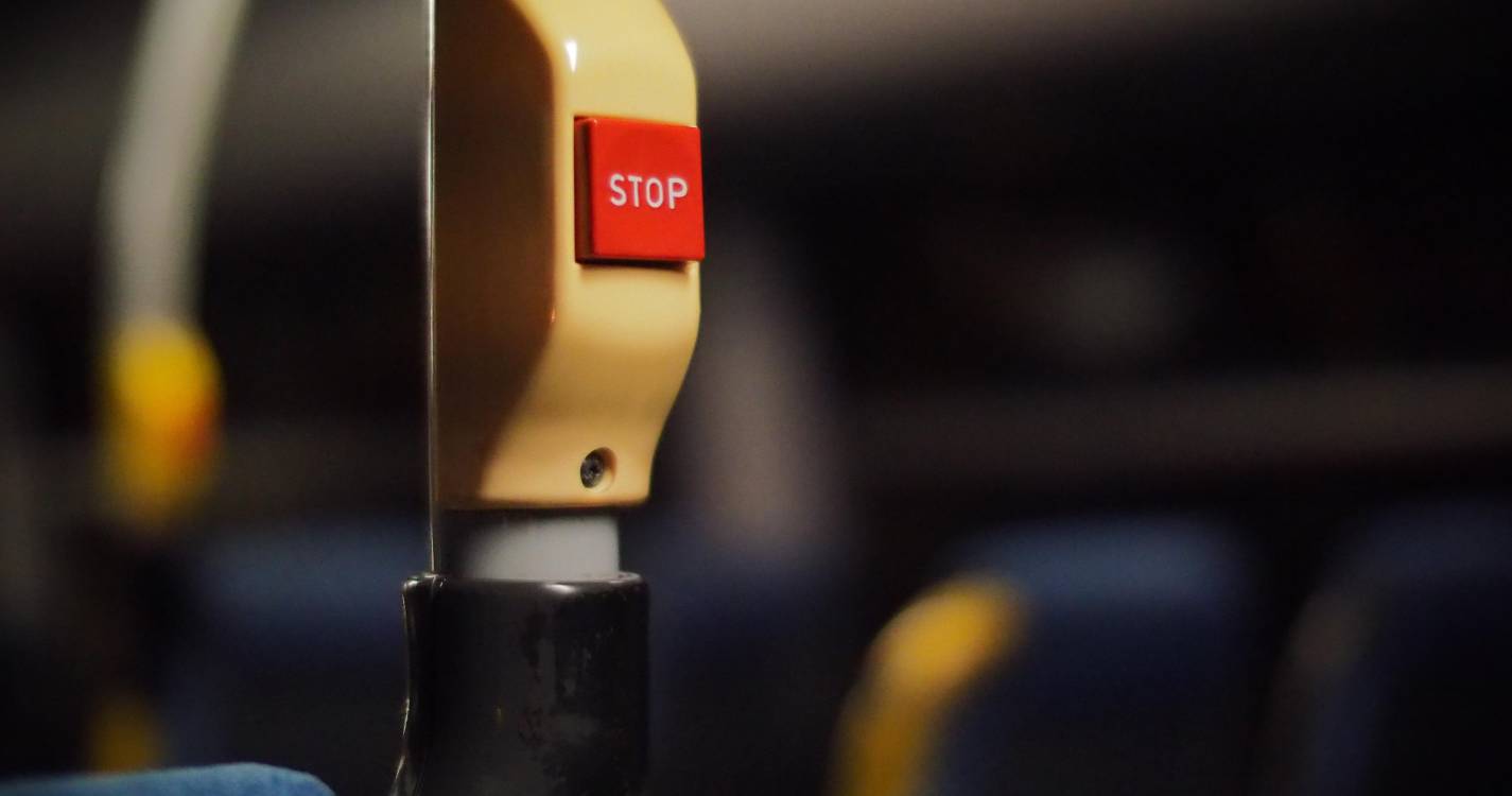 Acidente de autocarro na África do Sul faz pelo menos 42 mortos