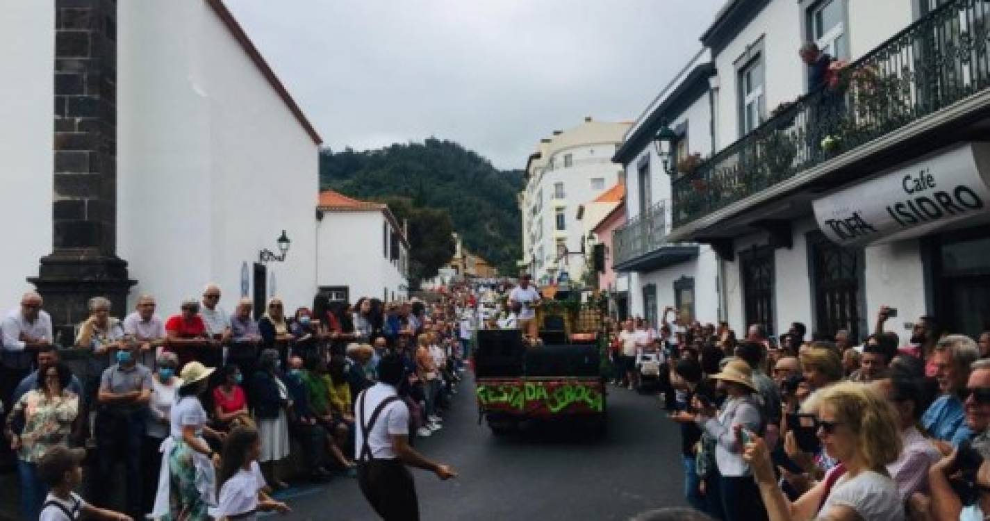 Cortejo da Festa da Cebola atrai multidão ao Caniço (com fotos)