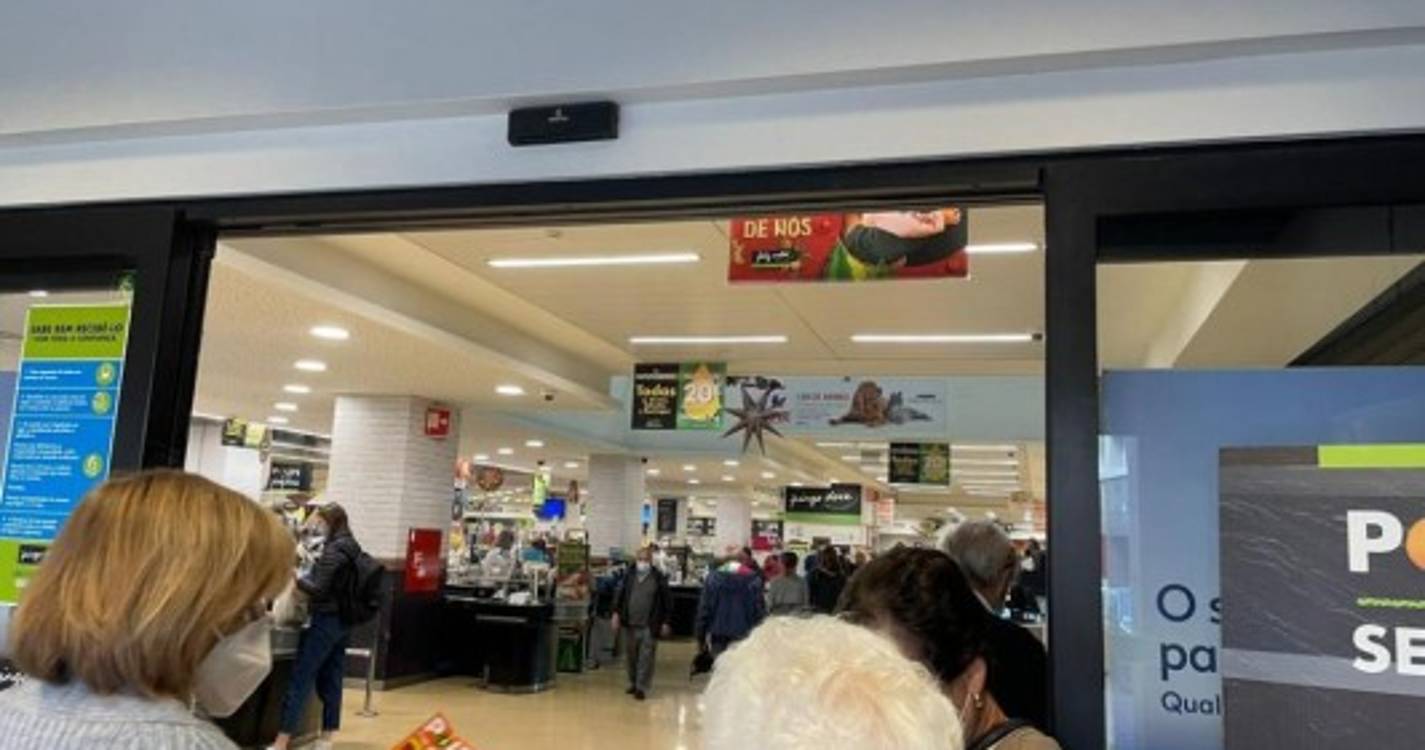 Entradas no Pingo Doce controladas 'uma a uma'