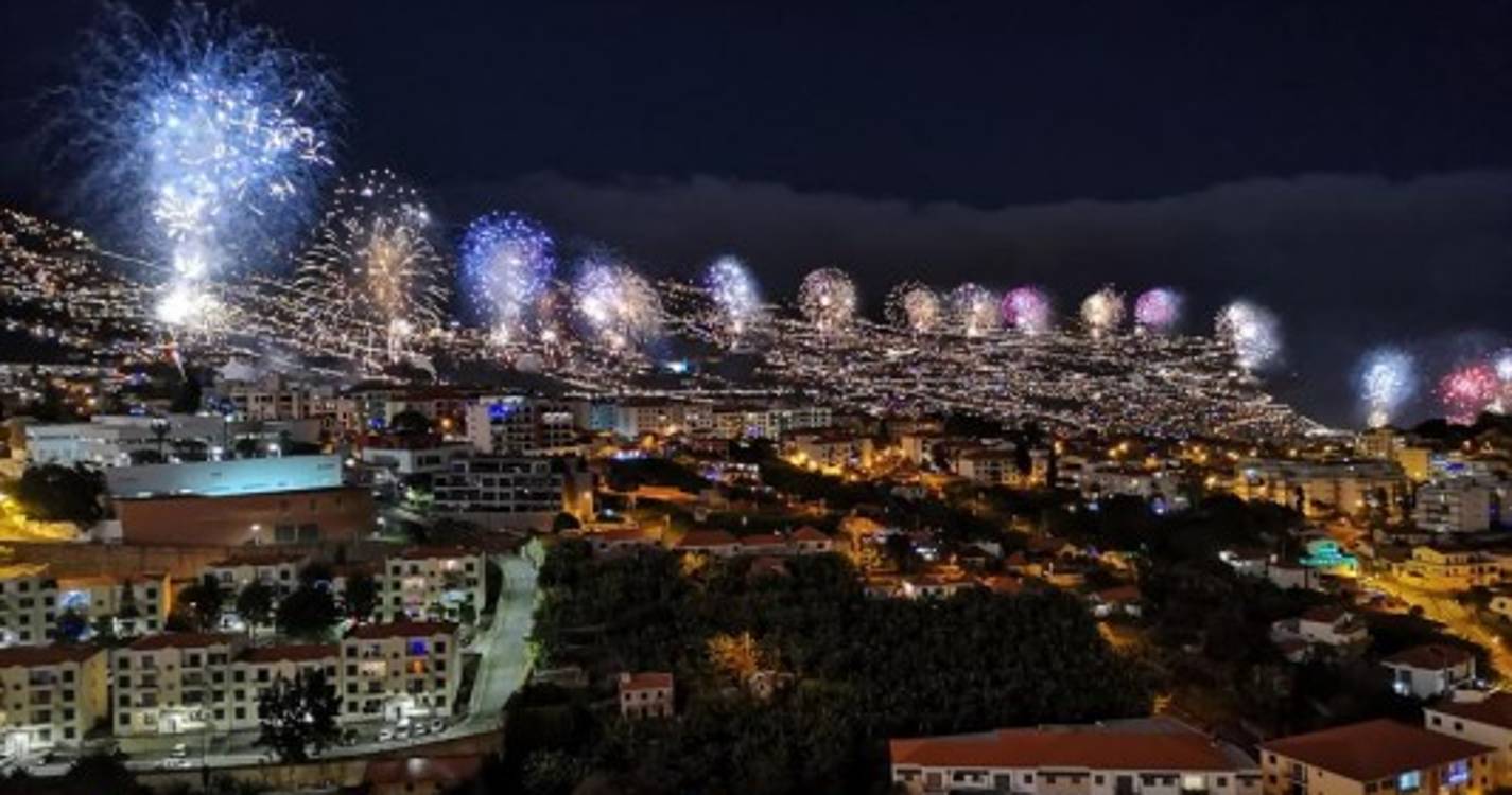 E foi assim a despedida de um ano para esquecer (com vídeo e fotos)