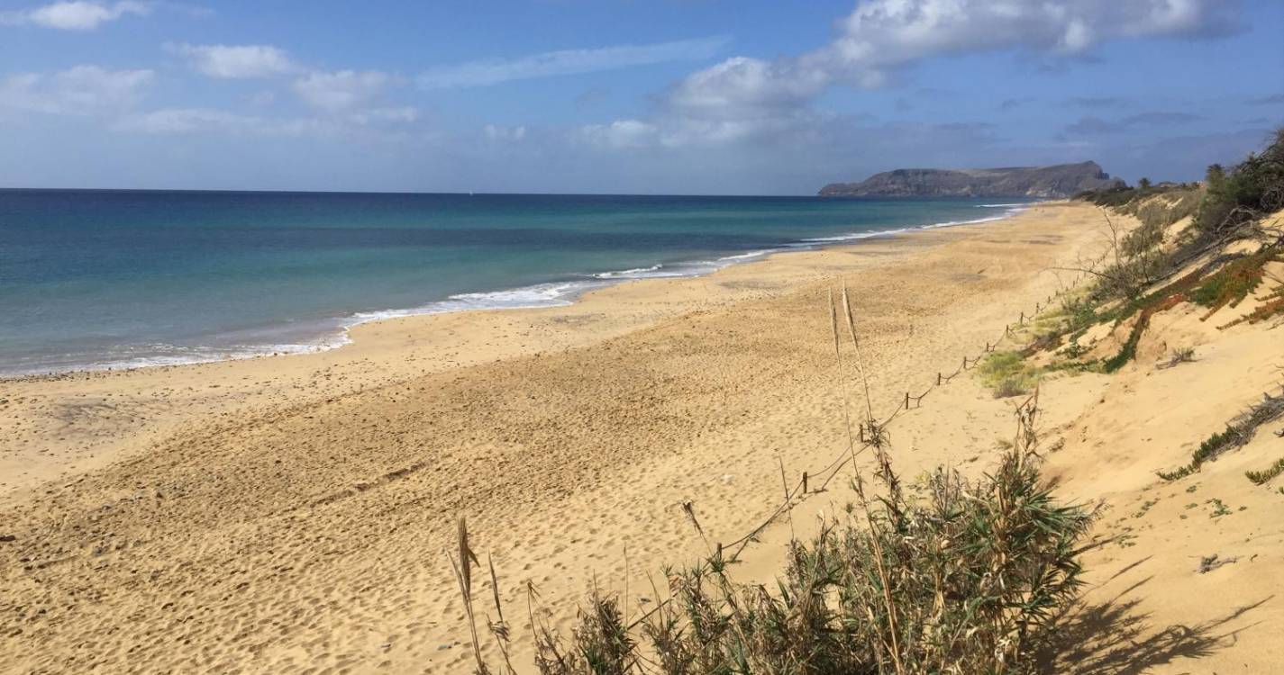 PS critica falta de investimento na praia do Porto Santo