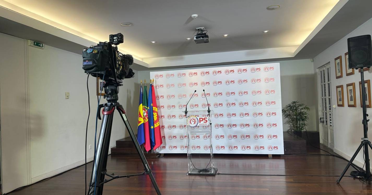 Sede do PS está serena à espera das projeções para esta noite eleitoral