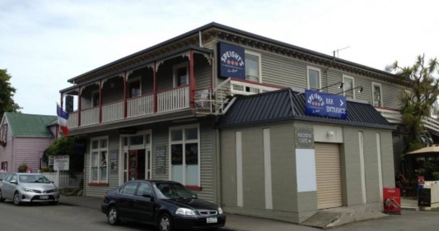 Nova Zelândia: Hotel construído por madeirense há 150 anos tornou-se referência turística (com fotos)