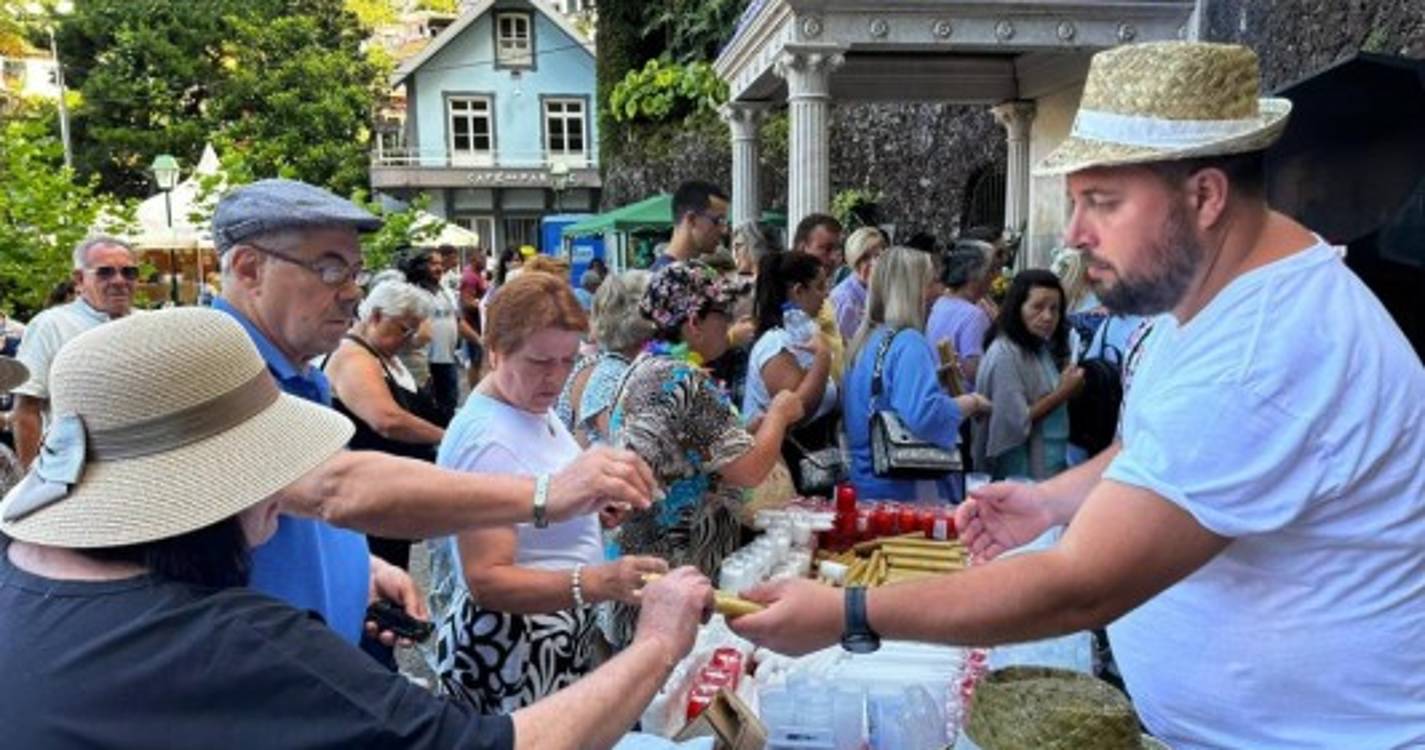 Fé e tradição já levam muitos fiéis ao Monte (com fotos)