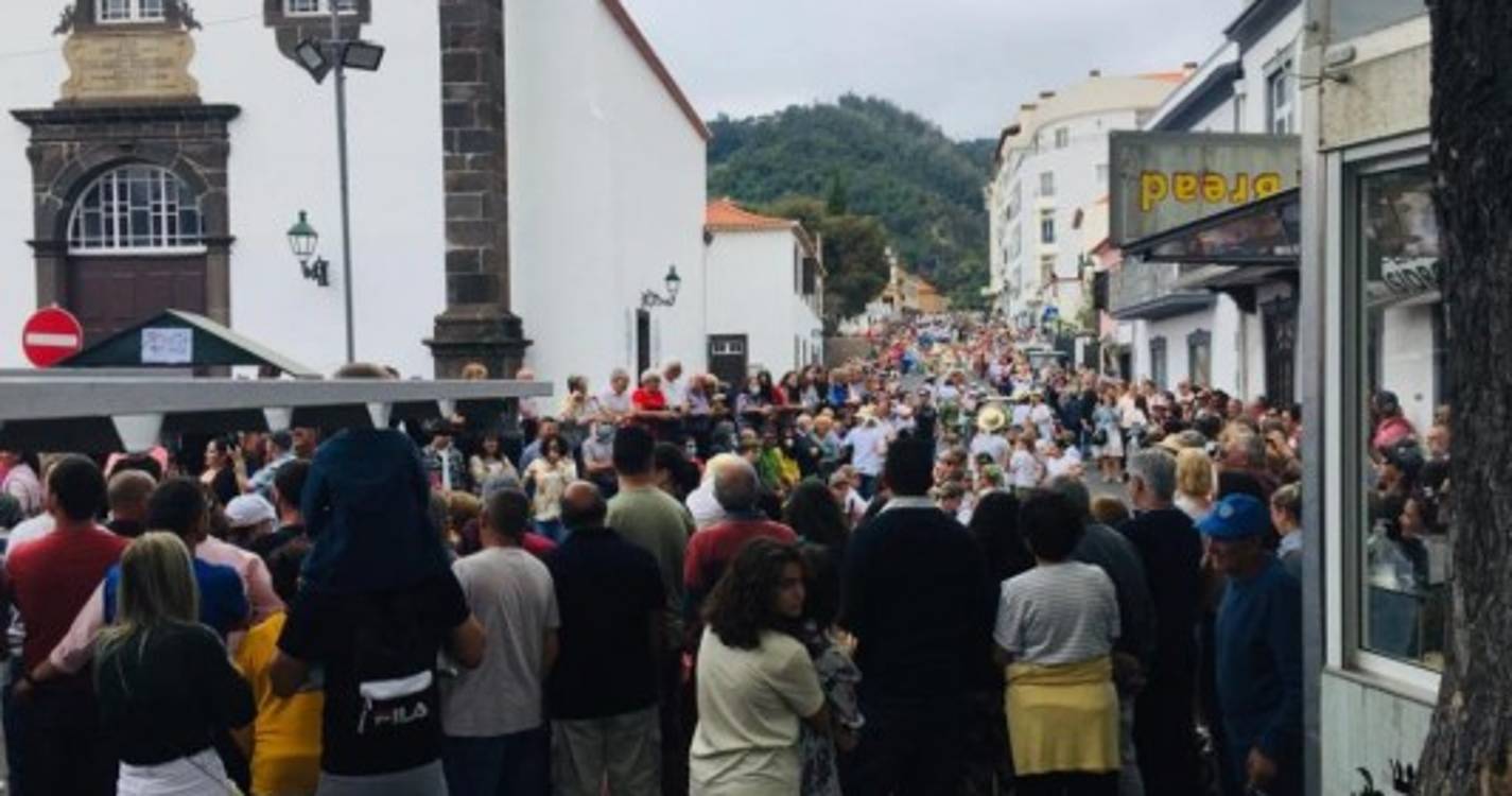 Cortejo da Festa da Cebola atrai multidão ao Caniço (com fotos)