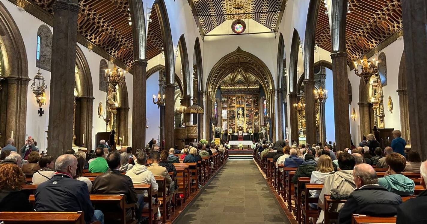 Procissão da Ressurreição do Senhor junta centenas de fiéis (com fotos e vídeo)