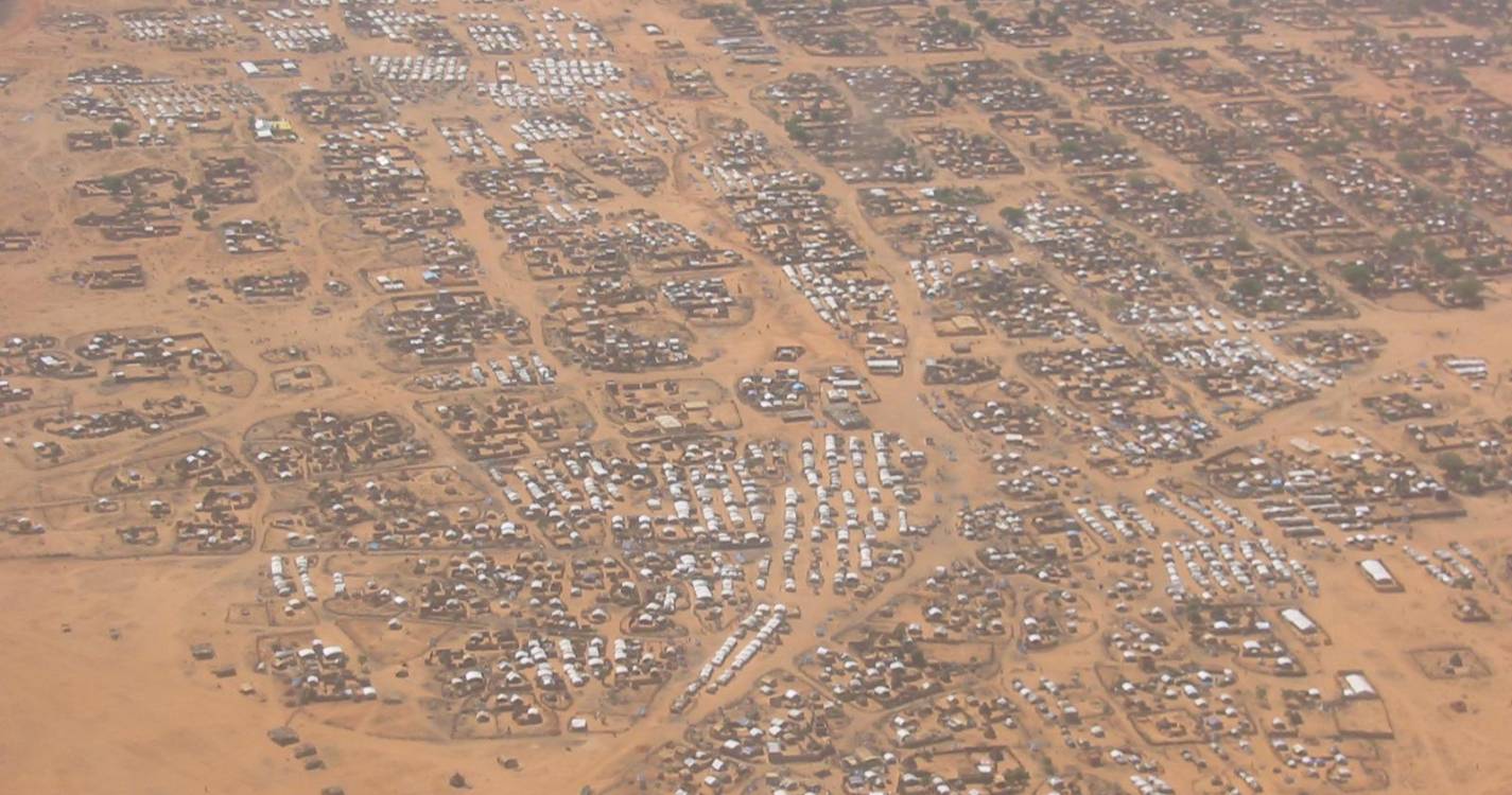 Ataque paramilitar mata 31 pessoas em acampamento de deslocados no Sudão