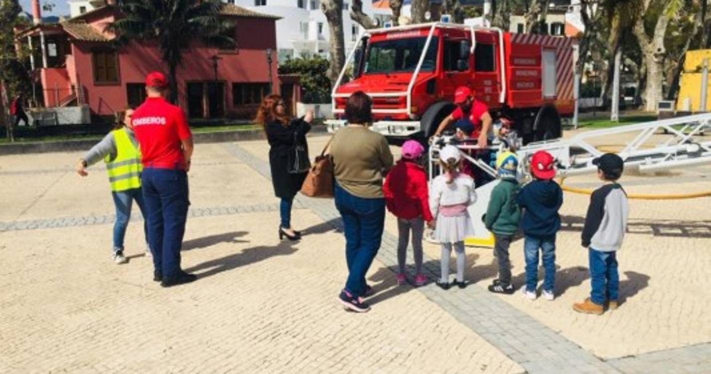 Exposição de agentes de proteção civil em Machico [com fotos]