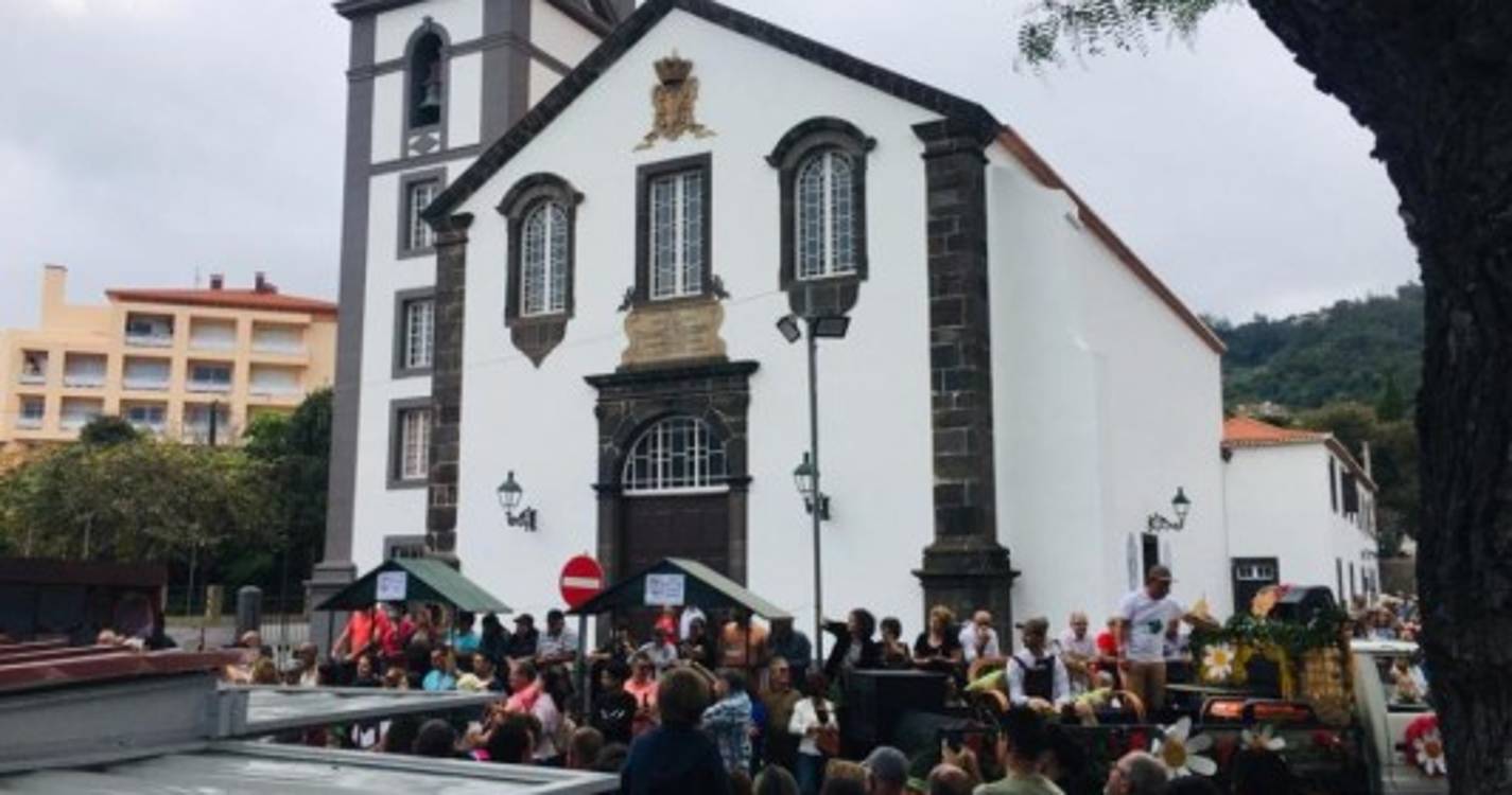 Cortejo da Festa da Cebola atrai multidão ao Caniço (com fotos)