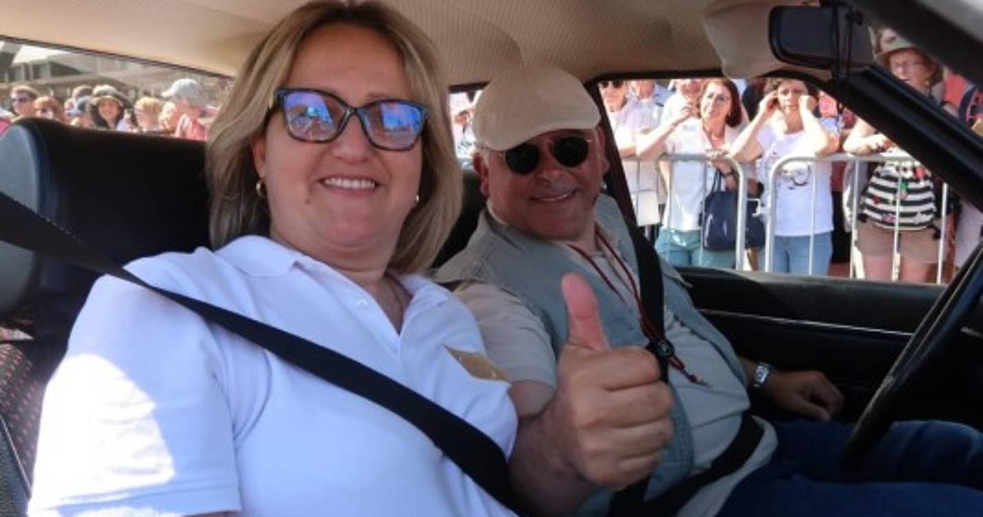 Imagens mostram animação e clássicos que lotaram a Avenida do Mar