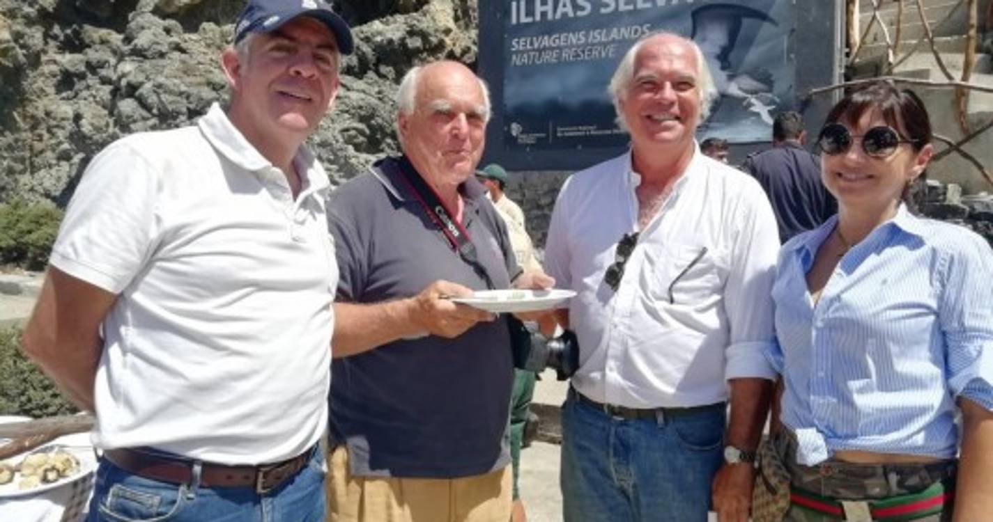 Homenagem na Selvagem (em) Grande