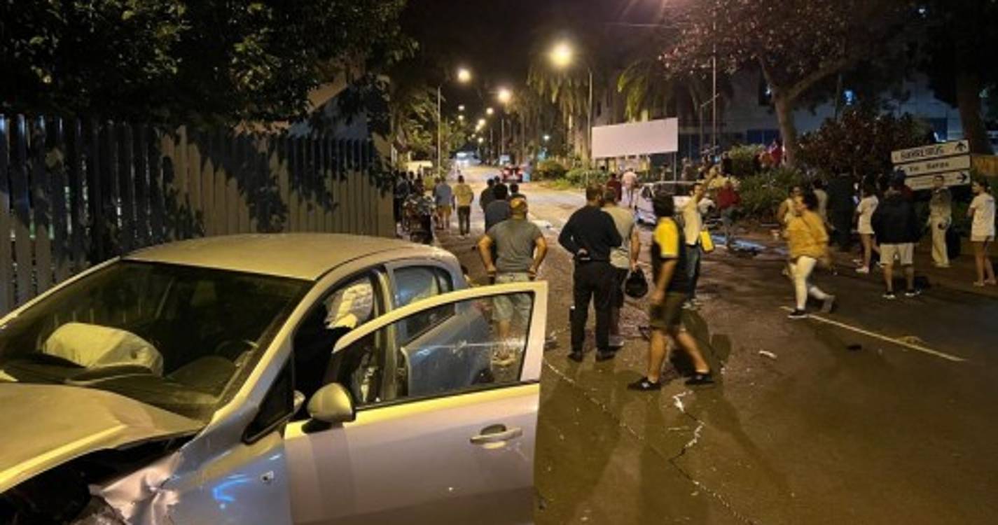 Aparatoso acidente na Nazaré resulta em dois feridos (com fotos)