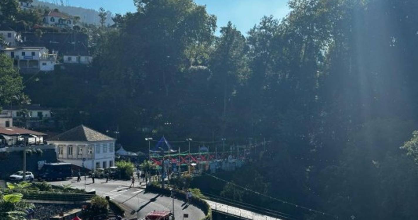 Fé e tradição já levam muitos fiéis ao Monte (com fotos)