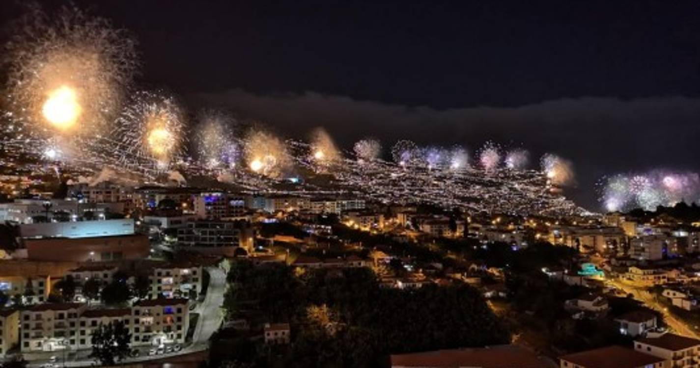 E foi assim a despedida de um ano para esquecer (com vídeo e fotos)