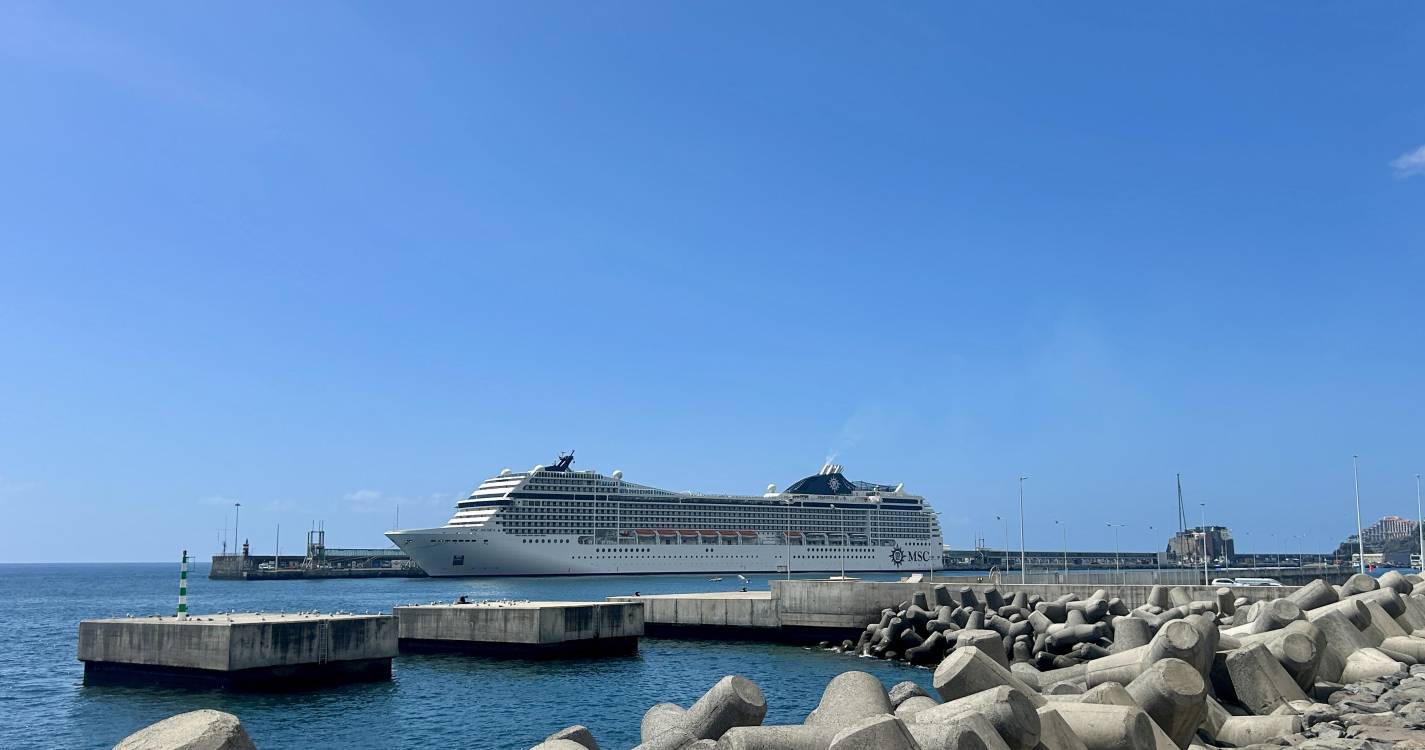 MSC Musica faz turnaround parcial no Funchal