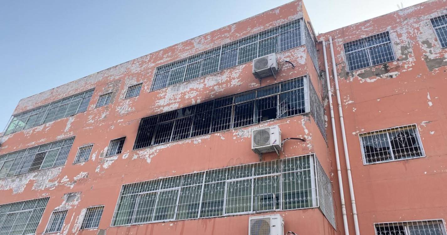 Treze mortos em incêndio numa escola no centro da China