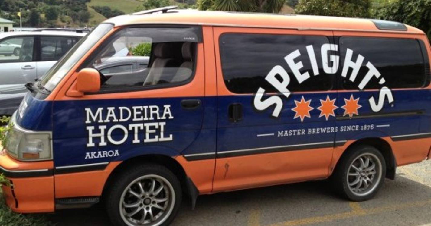 Nova Zelândia: Hotel construído por madeirense há 150 anos tornou-se referência turística (com fotos)