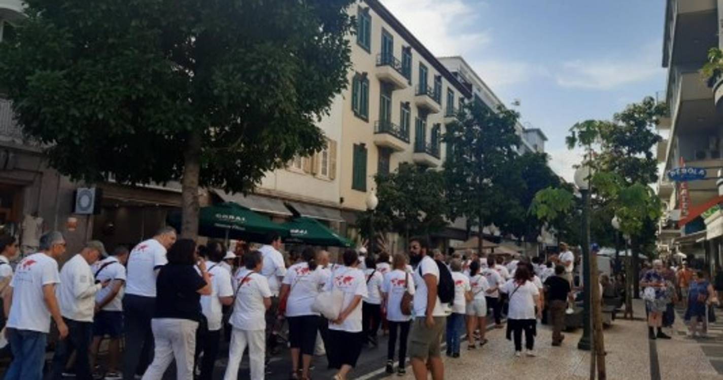 Funchal foi palco para uma 'Caminhada Pelo Coração' (com fotos)