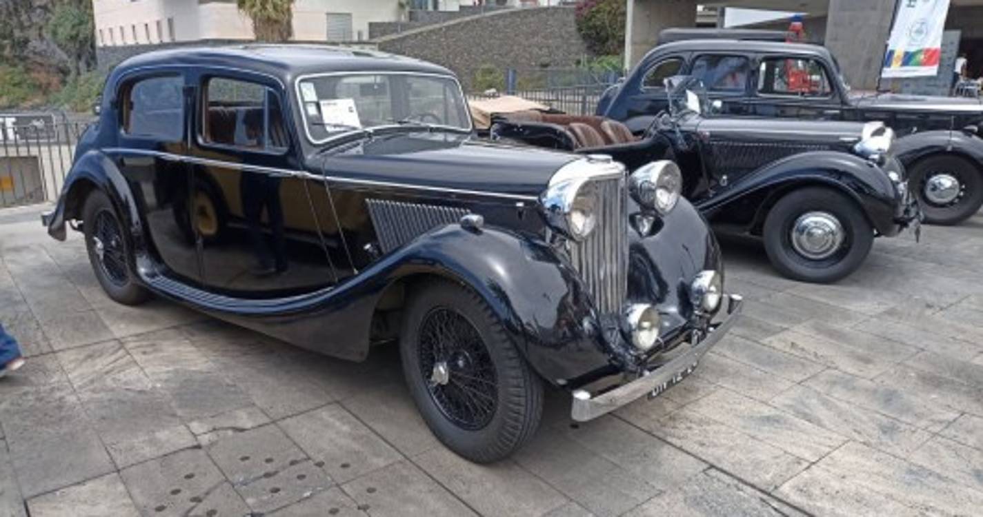 Clássicos em exposição em Câmara de Lobos