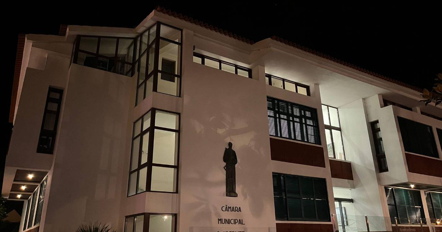 José Carlos Gonçalves surpreende e discursa no Funchal ao invés de São Vicente onde ganhou a Câmara