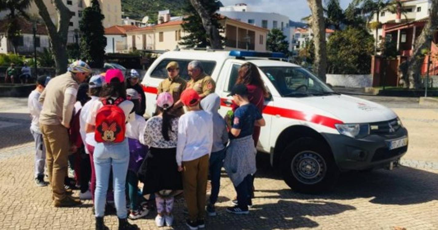 Exposição de agentes de proteção civil em Machico [com fotos]