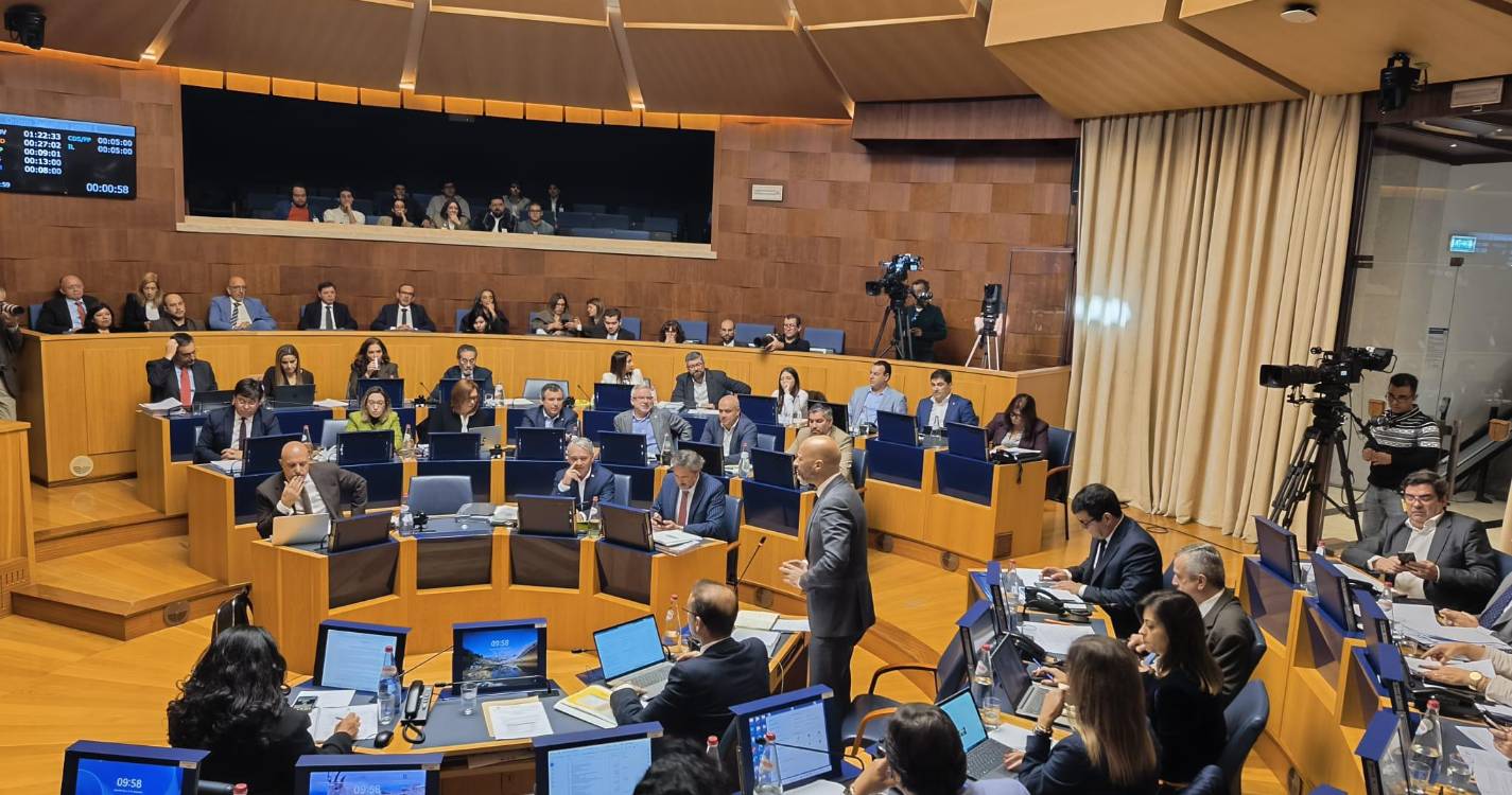 Brício Araújo: “O que estes partidos querem é arrasar as contas públicas”