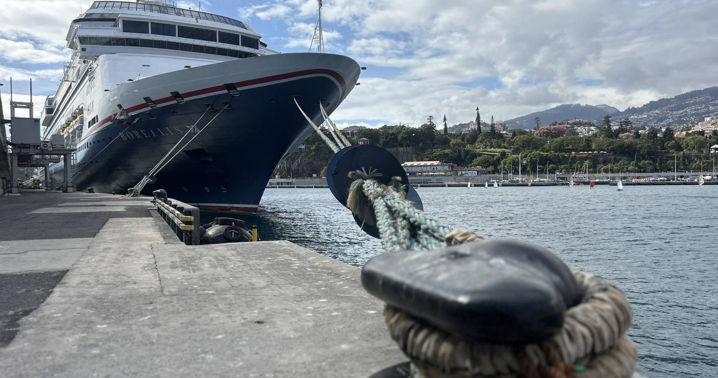 Borealis aportado no Funchal até este domingo
