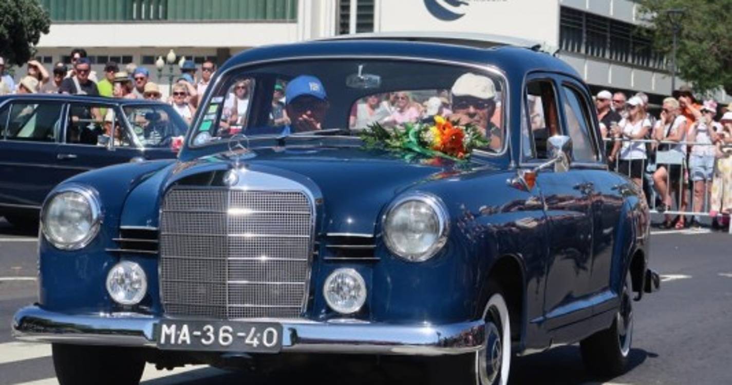 Imagens mostram animação e clássicos que lotaram a Avenida do Mar