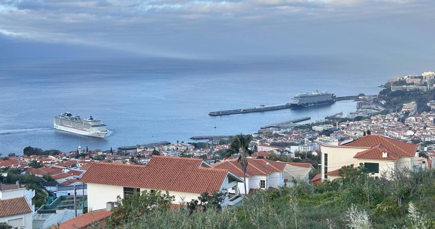 Porto do Funchal está hoje a receber três navios de cruzeiro