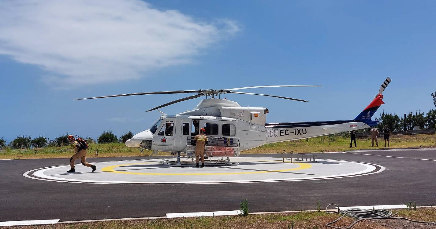 Mulher desaparecida foi encontrada no Santo da Serra e resgatada de helicóptero