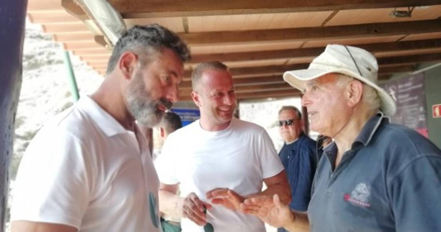 Homenagem na Selvagem (em) Grande